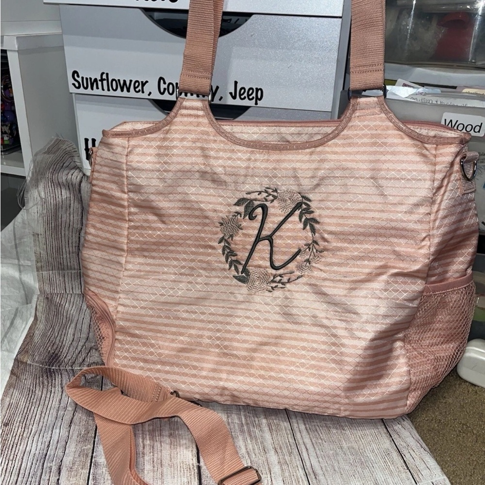 Thirty-one All Pro Tote Horizon stripe-peach Pink Gym Diaper Yoga Personalized